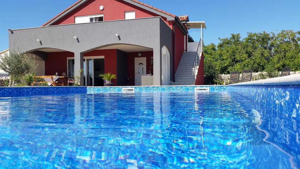 Апартаменты House With Swimming Pool Blue Diamond Повляна Экстерьер фото